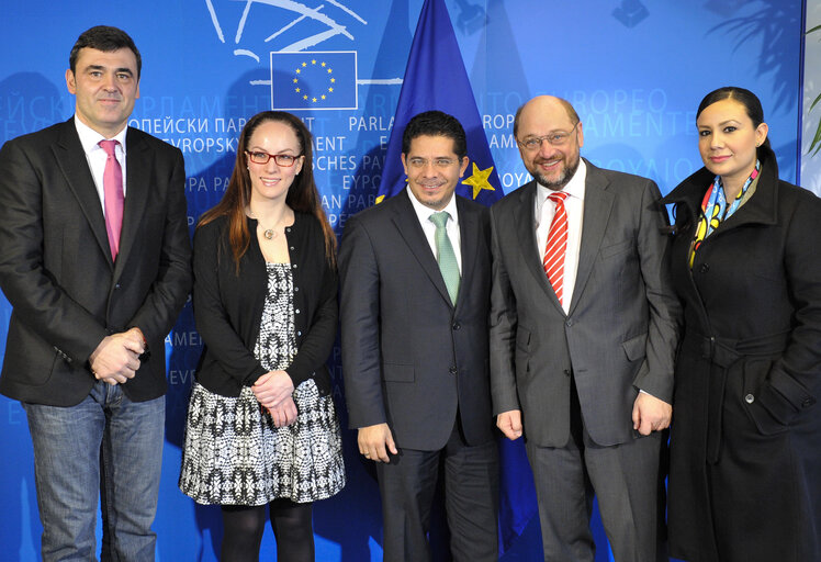 Nuotrauka 4: Handshake Delegation from the Mexican Parliament