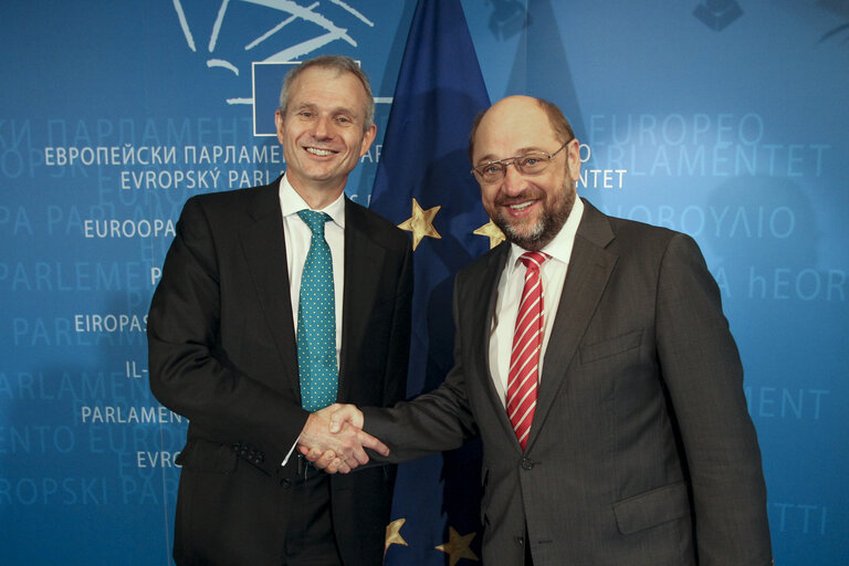 Foto 3: EP President meets with Minister for Europe of UK