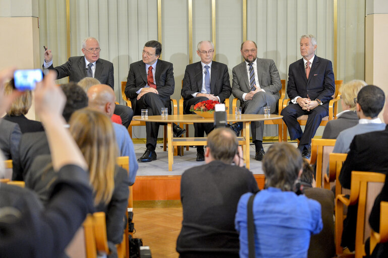 Valokuva 7: Press Conference of the 3 Presidents of the European Union for The Nobel Peace Prize 2012 award