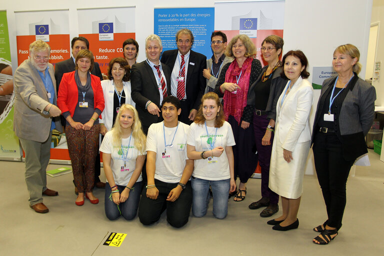 Matthias Groote and Karl-Heinz Florenz in a group photo of European Parliament Delegation with representatives of the YOUthinkgreen movement On the sidelines the United Nations Climate Change conference in Doha, Qatar, Friday, Dec.7, 2012 (Photo/mohamed farag)