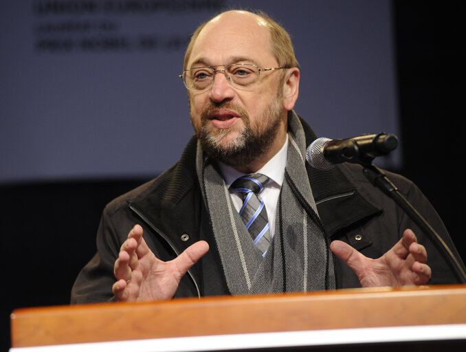 Fotografie 20: Out of the Abyss : how Europeans built Peace together  A nobel prize recognising 60 years making peace in our continent  EP President Martin SCHULZ