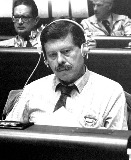 Nuotrauka 3: SAKELLARIOU Jannis in the hemicycle of the European Parliament in Strasbourg in September 1984