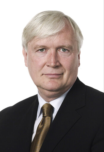 Suriet 50: Observers - 5th Parliamentary Term