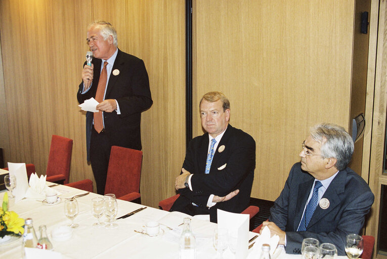 Meeting with MEP Struan STEVENSON