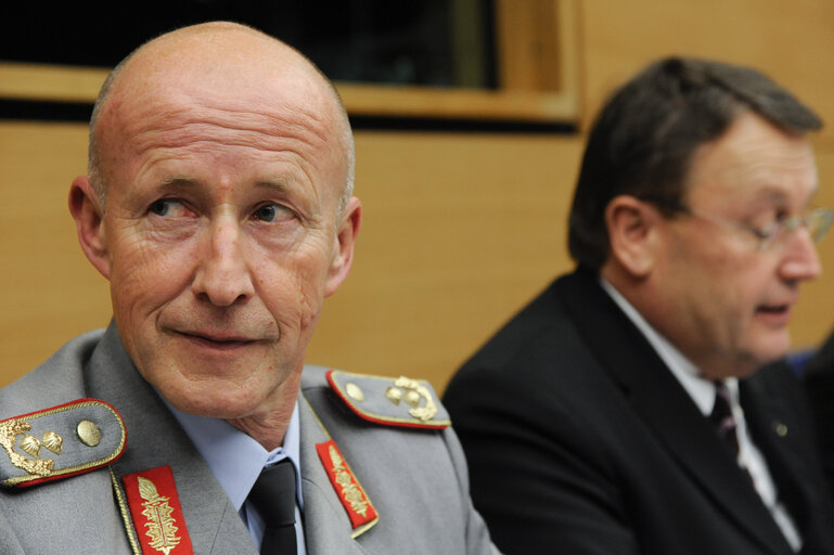 Photo 9: Eurocorps - 50 yeras after the Elysee  Major general Walter SPINDLER and   Paul RUBIG