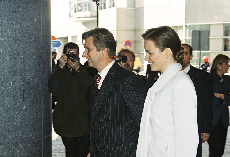 Suriet 10: Visit of Princess Mathilde of Belgium and Prince Philippe of Belgium to the European Parliament in Brussels to attend an academic session on the opening of 'Brussels 2000', on February 25, 2000.