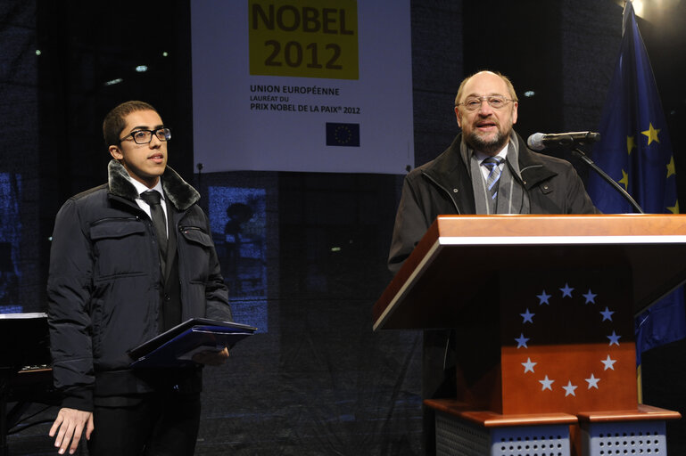 Fotografie 31: Out of the Abyss : how Europeans built Peace together  A nobel prize recognising 60 years making peace in our continent