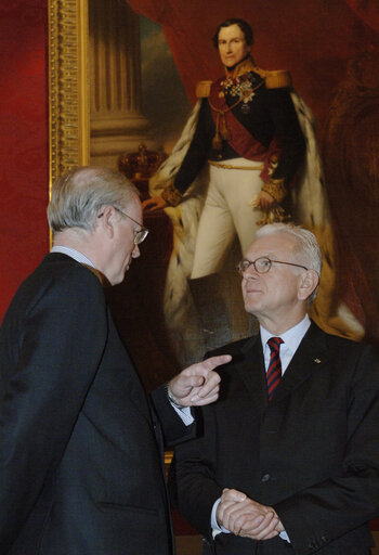 Foto 9: Official visit of the President of the EP to Belgium. Visit of the Belgian Parliament.