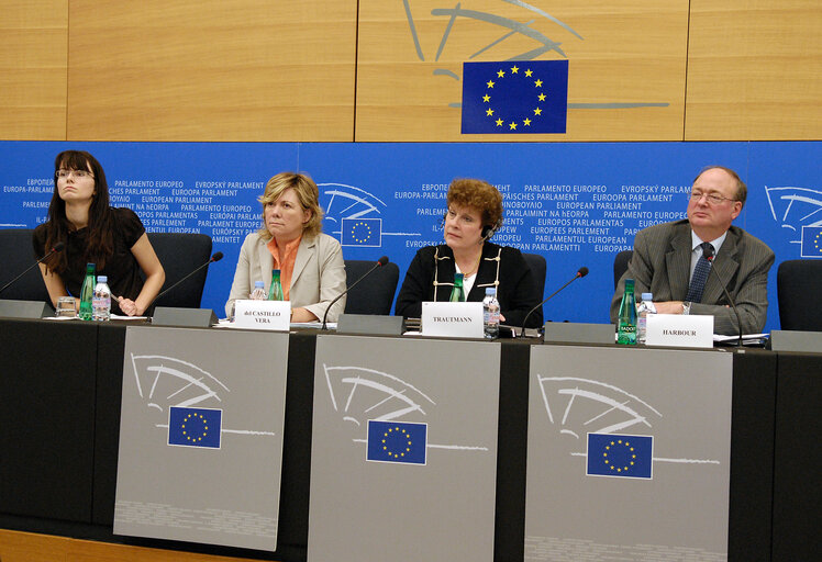 Press conference on the Telecom Package.