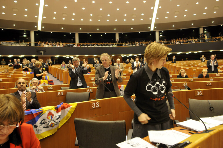 Fotografie 4: Extraordinary plenary session of the EP in Brussels, on the situation in Tibet.