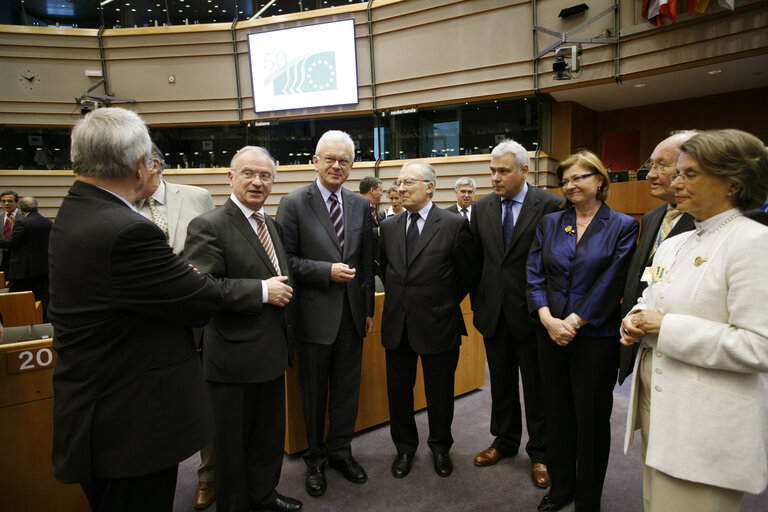 Foto 19: Formal sitting of the European Economic and Social Committee (EESC) for its 50th anniversary in presence of EP President and EC President