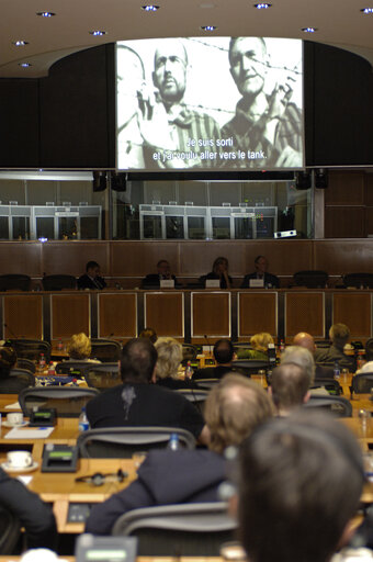 Fotografia 1: ALDE group - Projection of the film: I have never forgotten you (the life and legacy of Simon Wiesenthal)