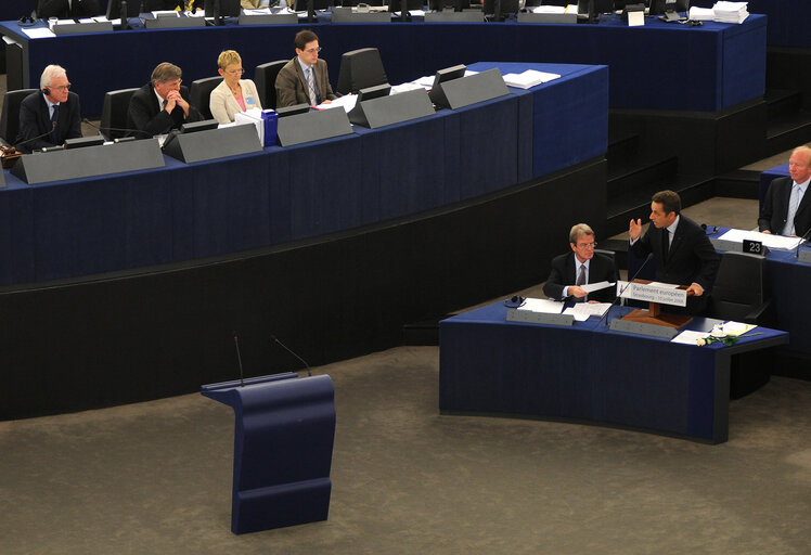 Foto 9: Formal sitting during the visit of  the President of France to the EP.