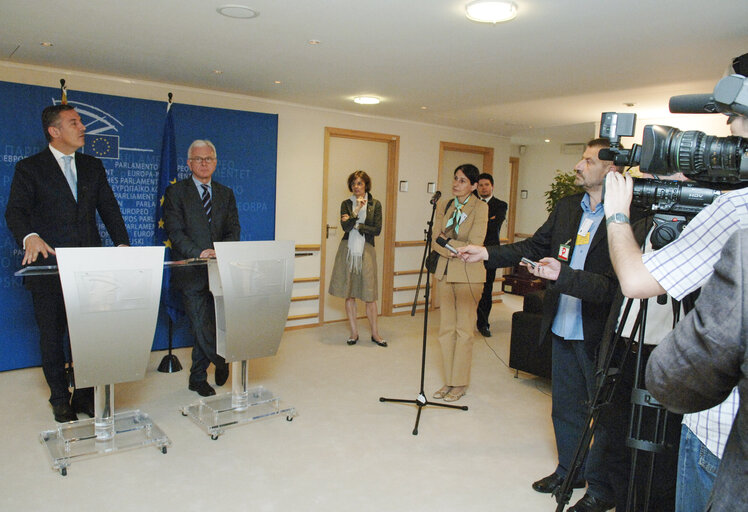 Nuotrauka 3: Press conference following the EP President's meeting with the Prime Minister of the Republic of Montenegro.