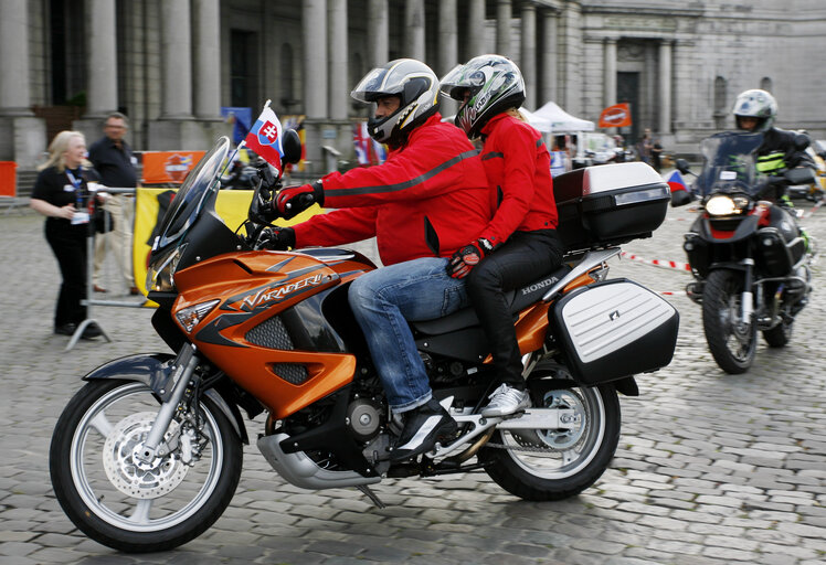 Fotografi 3: MEP ride of the Federation of European Motorcyclists Association FEMA