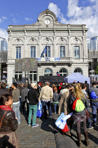 Foto 2: Festival of Europe  Open day 2012 in Brussels
