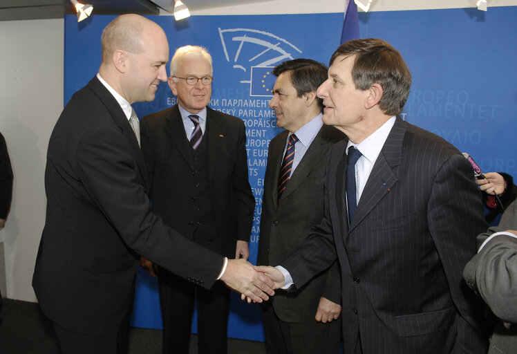 Fotografi 5: EP President meets with the French Prime Minister.