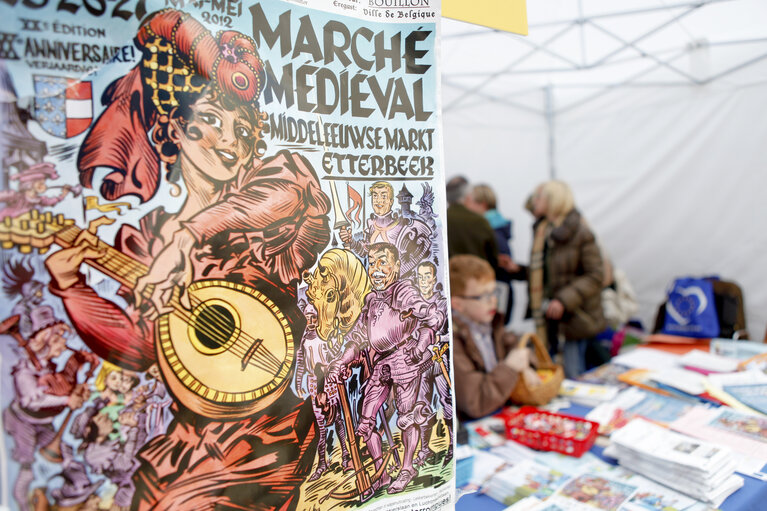 Φωτογραφία 24: Festival of Europe. Open Day 2012 in Brussels - Stands at Solidarnosc Esplanade