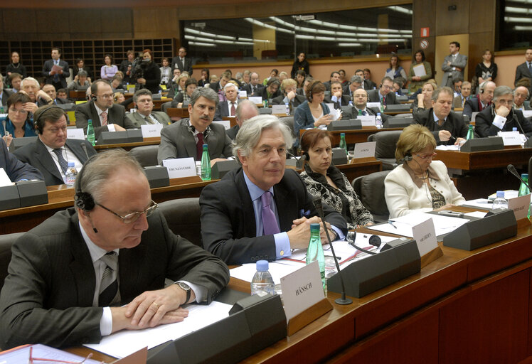 Fotogrāfija 1: AFET committee meeting on the Consequences of Kosovo's declaration of independence with the Minister of Foreign Affairs of the Republic of Serbia.