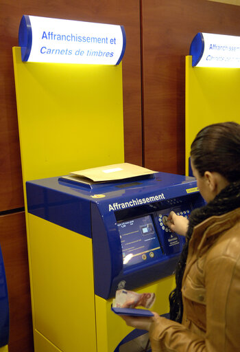 Fotografija 10: La Poste: national mail services for France