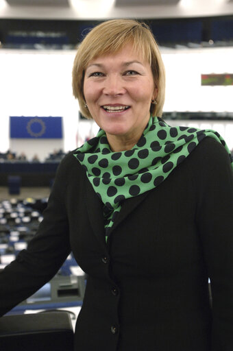 Fotografi 4: Portrait of MEP Ona JUKNEVICIENE in Strasbourg