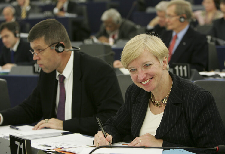 Fotografia 2: MEP Maria MARTENS attends a plenary session in Strasbourg