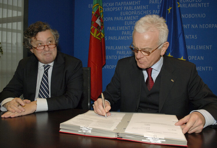 LEX Signing in Strasbourg - EP President signs European legislation with the representative of the Portuguese Council presidency, the Secretary of State for European Affairs