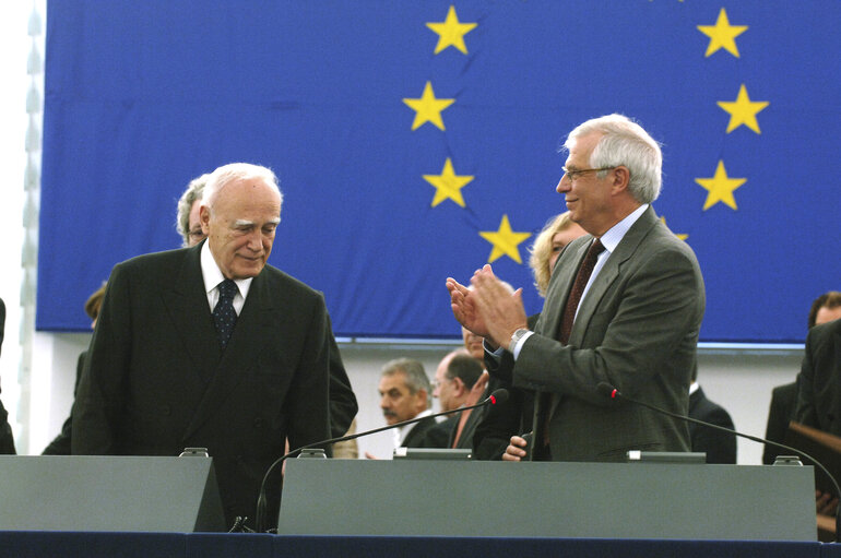 Photo 20 : Plenary session in Strasbourg - Formal sitting : address by  President of Greece