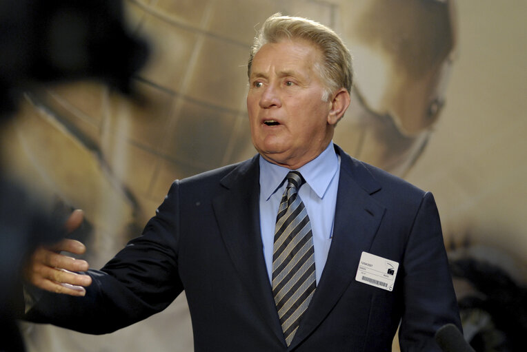 Foto 9: Press conference of Martin SHEEN ahead of the Energy Globe Award ceremony in Brussels