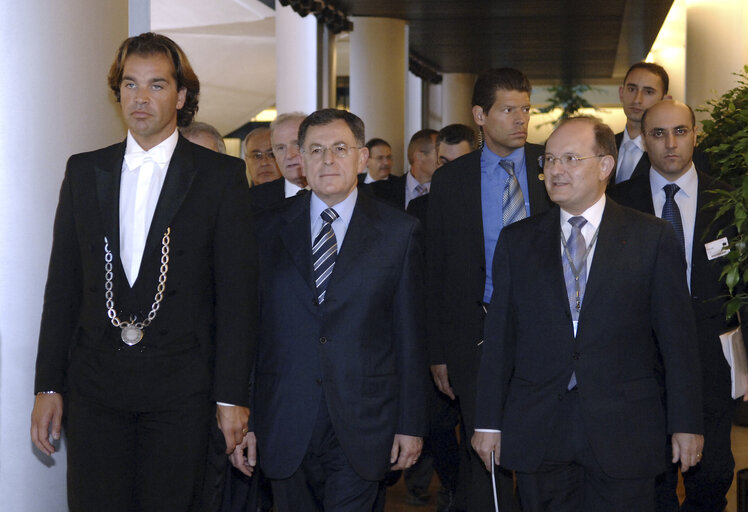 Fotografija 5: Fouad SINIORA, Prime Minister of Lebanon, visits the EP in Strasbourg