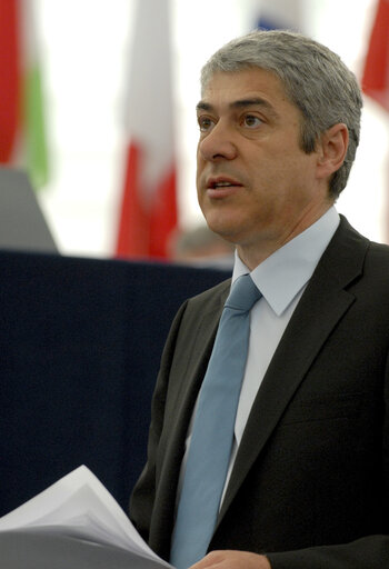 Fotagrafa 13: The Prime Minister of Portugal in plenary session in Strasbourg.