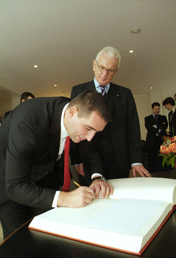 Fotografie 7: EP President meets with Oliver DULIC, Speaker of the Serbian Parliament, in Brussels