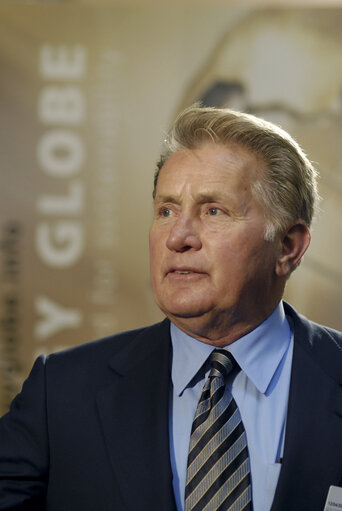 Foto 5: Press conference of Martin SHEEN ahead of the Energy Globe Award ceremony in Brussels