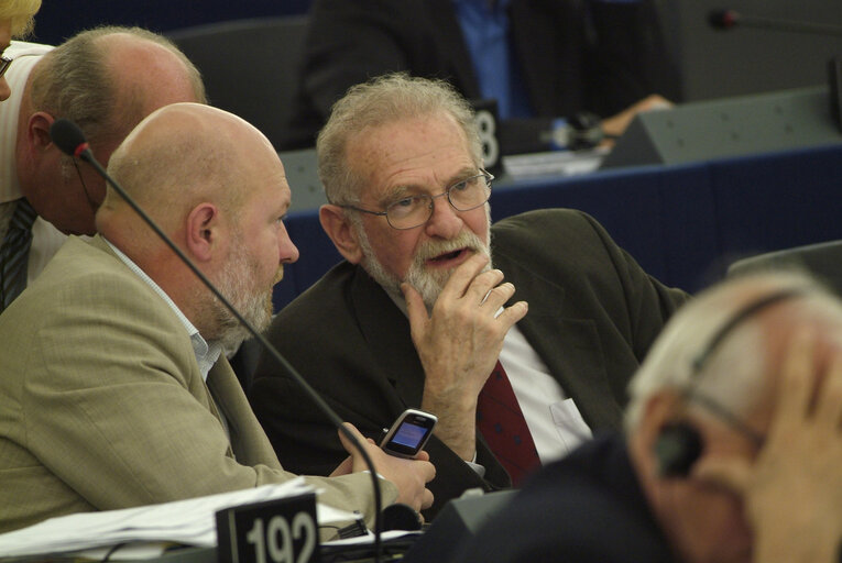 Fotografi 3: Plenary session in Strasbourg - Debate on the mandate of Bronislaw GEREMEK