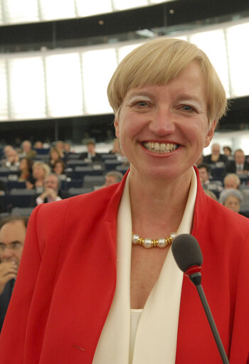 Zdjęcie 8: MEP Maria MARTENS attends a plenary session in Strasbourg