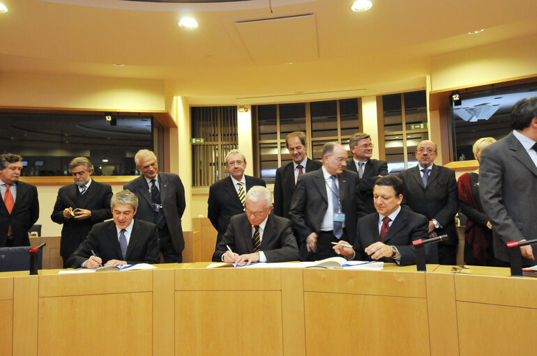 Photo 13: Official signing of LEX, European legislation into law, on Political Parties and on Humanitarian Aid