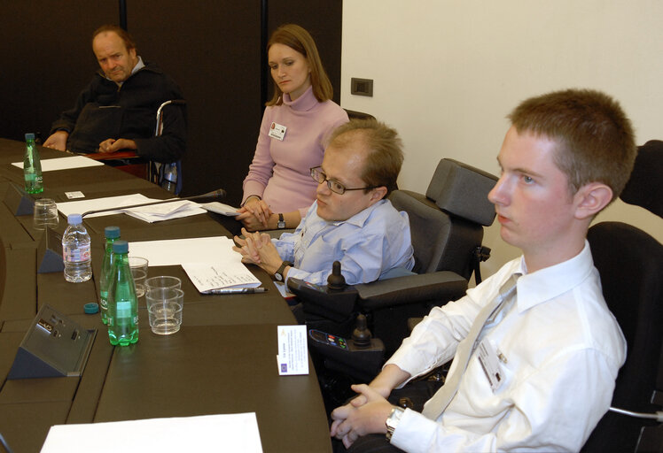 Fotografia 2: Meeting with disabled people.