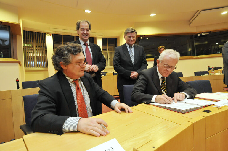 Photo 3: Official signing of LEX, European legislation into law, on Political Parties and on Humanitarian Aid