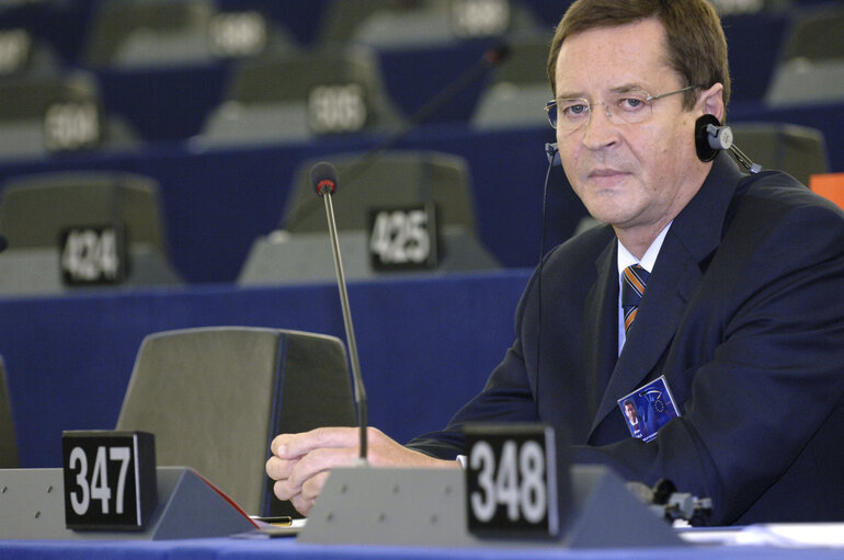 Foto 2: MEP Milan GALA attends a plenary session in Strasbourg