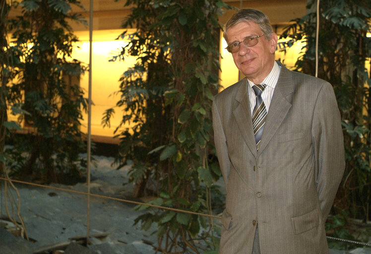 Portrait of MEP Wojciech ROSZKOWSKI in Strasbourg