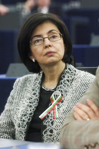 Fotogrāfija 3: European Commissioner for Consumer Protection Meglena KUNEVA attends a plenary session in Strasbourg