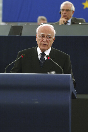 Photo 17 : Plenary session in Strasbourg - Formal sitting : address by  President of Greece