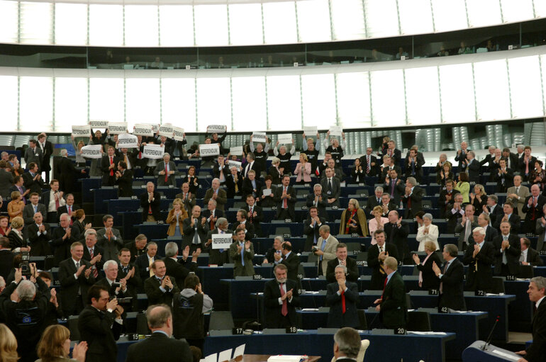 Fotagrafa 39: Plenary session in Strasbourg - Proclamation and signing of the Charter of Fundamental Rights by EP President, President-in-office of the Council and Commission President