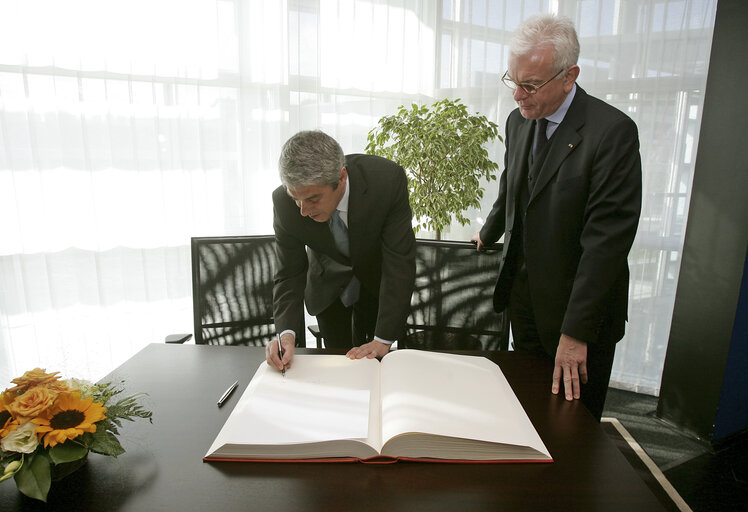 Fotografija 5: EP President meets with the Prime Minister of Portugal.