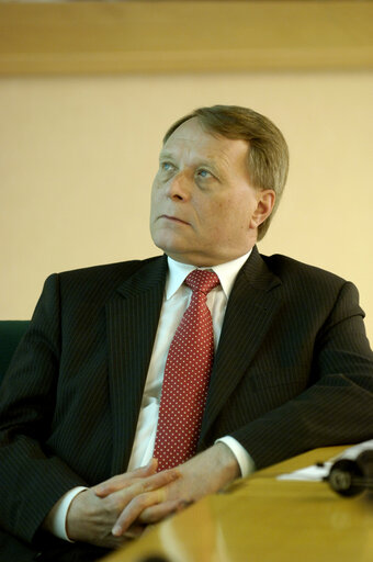 Foto 2: Georg JARZEMBOWSKI in a meeting at the EP in Brussels.