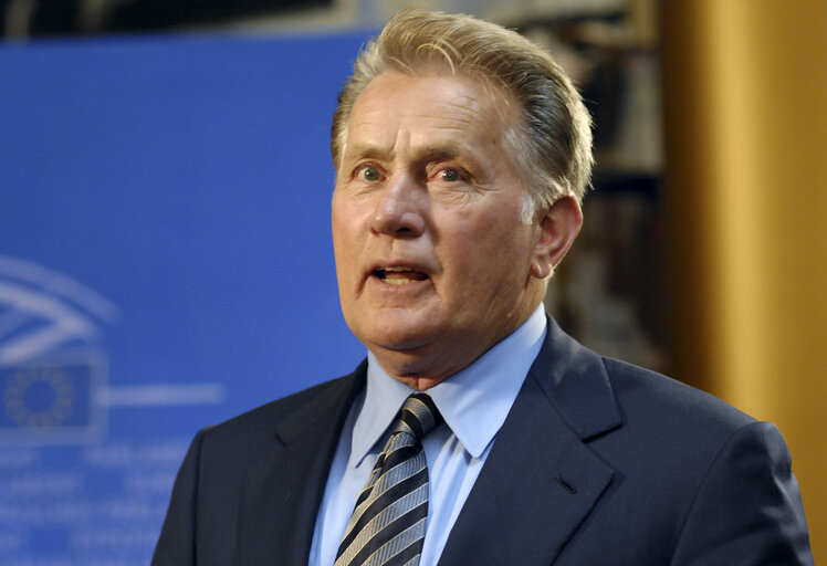 Foto 11: Press conference of Martin SHEEN ahead of the Energy Globe Award ceremony in Brussels