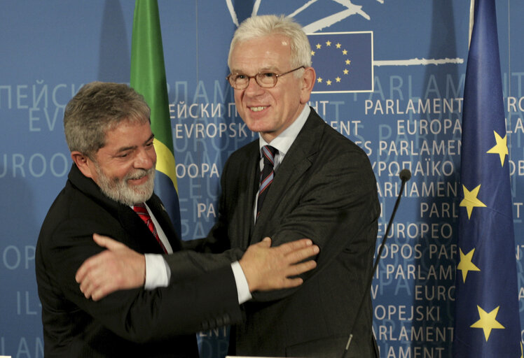 Photo 2: Press conference following the EP President's meeting with the President of Brazil.