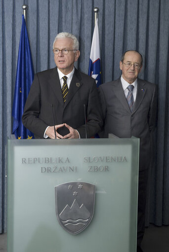 Fotografie 20: EP President and Conference of Presidents pay on an official visit to Slovenia - Visit to the National Assembly of the Republic of Slovenia in Ljubljana