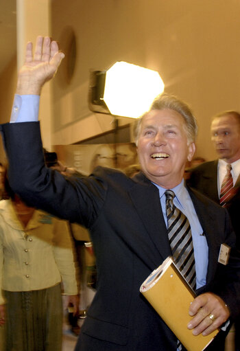 Снимка 3: Press conference of Martin SHEEN ahead of the Energy Globe Award ceremony in Brussels