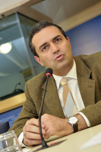 Photo 3: Defending EU standards of democracy and accountability in Italy